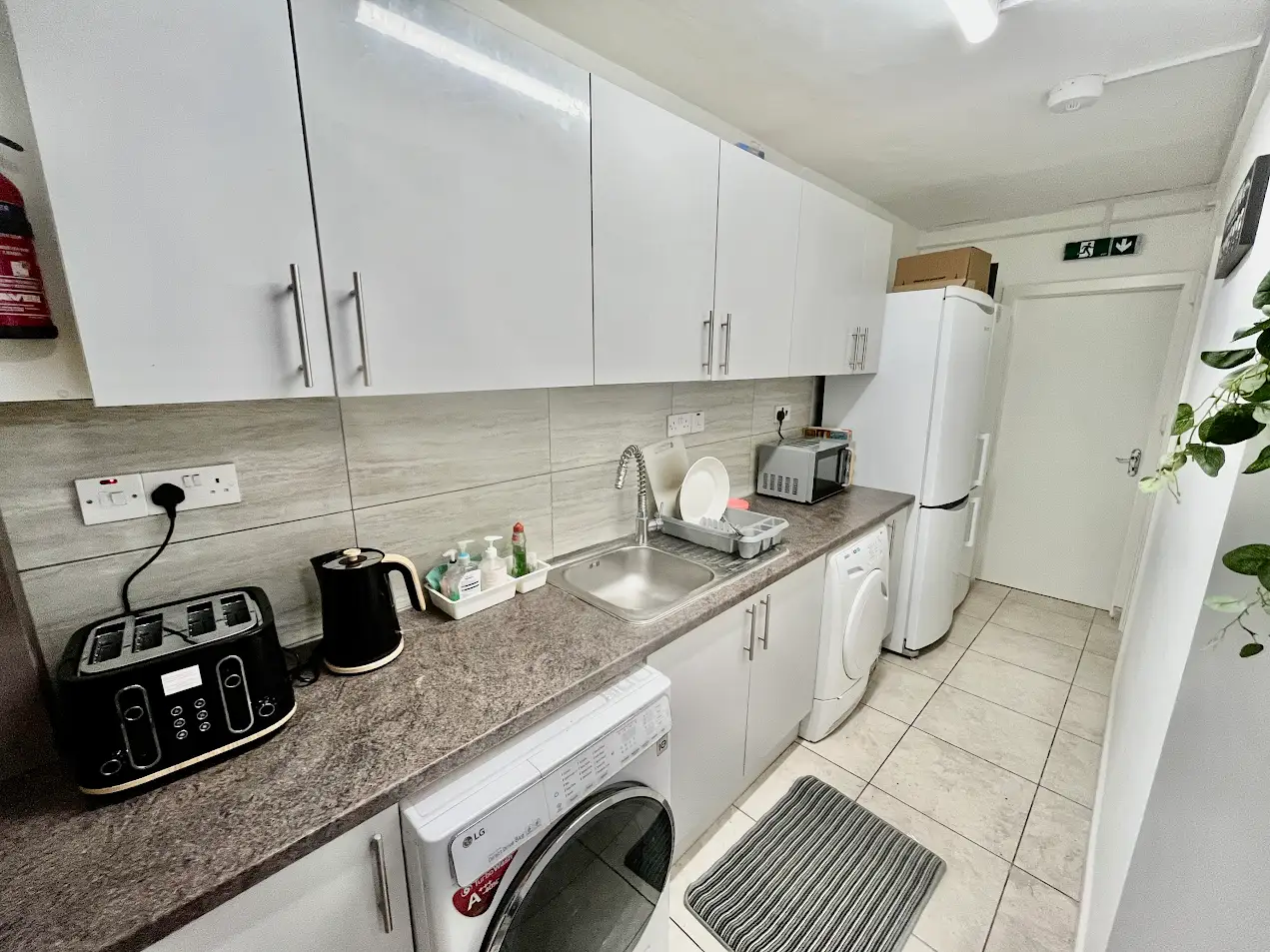 Double room in Vigilant Close 